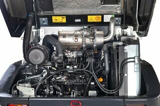 Schaeff-Tl-80-Motor-I-Boehrer-Baumaschinen